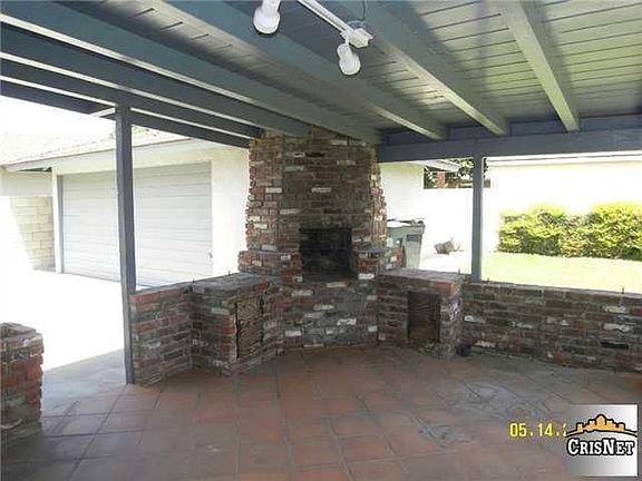 3rd image of 1635 W Louisa Ave