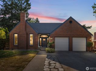 12243 6th Ave NW, Seattle, WA 98177