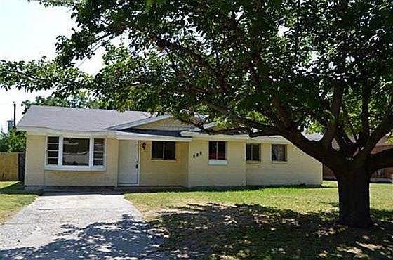 1st image of 828 Hallvale Dr