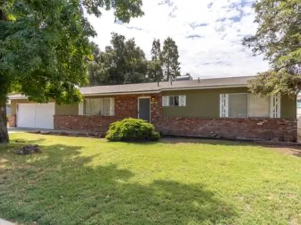 1027 E Mountain View Avenue, Porterville, CA 93257