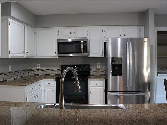 4th image of 2317 Lancecrest Dr