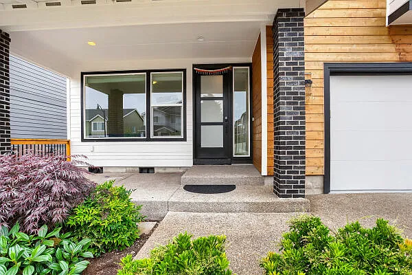 7353 NW Oakfern Dr — Photo 3