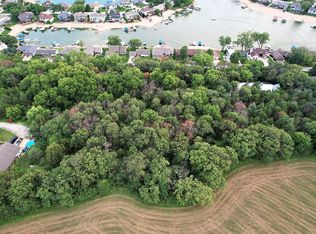 7908 Molokai Dr, Papillion, NE 68046