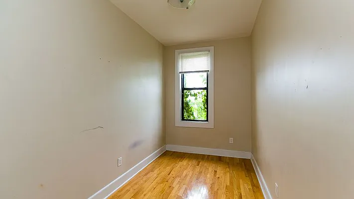 Rented by Nooklyn NYC LLC | media 24