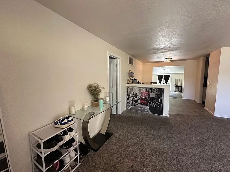 873 Parkwood Way — Photo 4