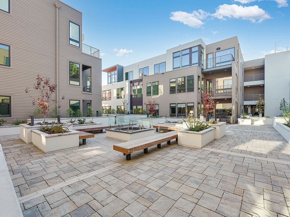 Brant Residence E313 1