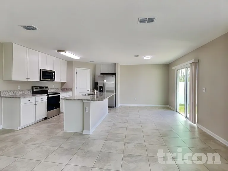 10259 Old Dixie Hwy — Photo 3