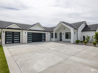 962 Bentley Ln, Wenatchee, WA 98801