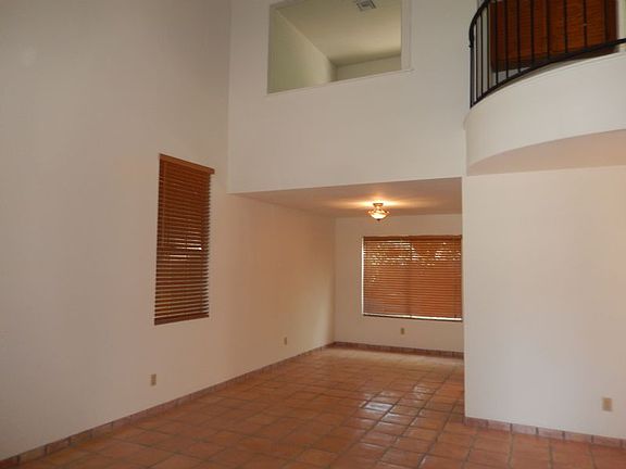 2nd image of 489 W Carmen St