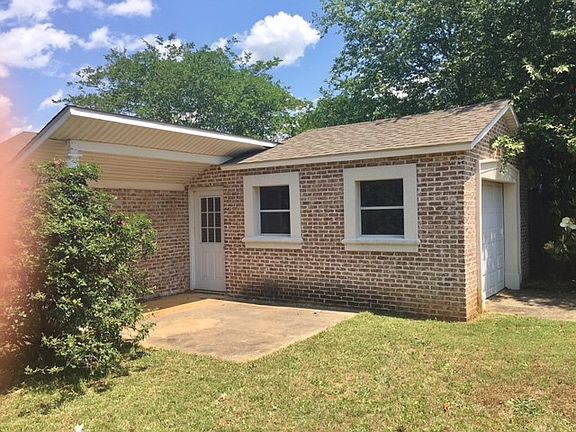 3rd image of 412 Childers Dr