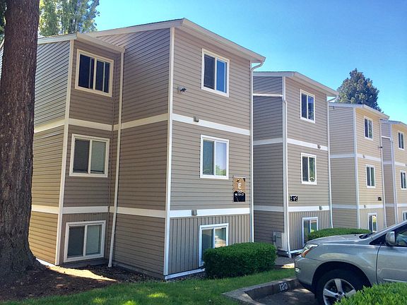 5th image of 12423 NE 131st Ct APT E306