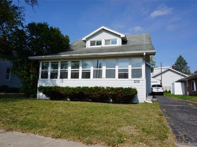 2008 University Ave, Flint, MI, 48504