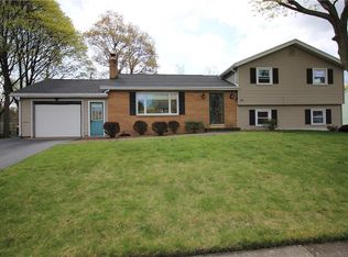 81 Minocqua Dr, Rochester, NY 14617