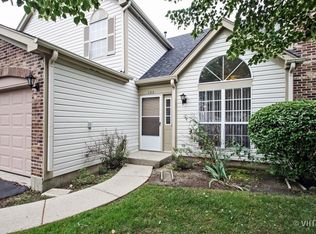 135 Heritage Ct, Gurnee, IL 60031