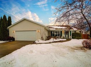 112 Gunther Dr, Evansville, WI 53536