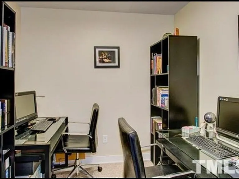602 W Rosemary St #302 — Photo 10