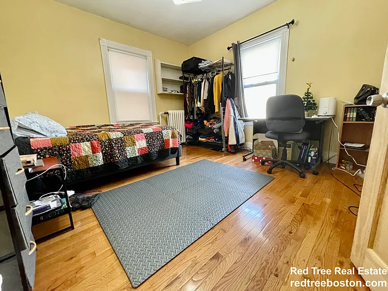 46 Aspinwall Ave #2F — Photo 23