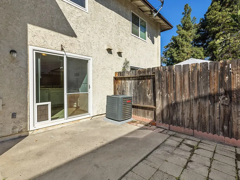 10187 Peaceful Ct — Photo 12