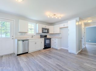 214 Kenneth Blvd, Havelock, NC 28532