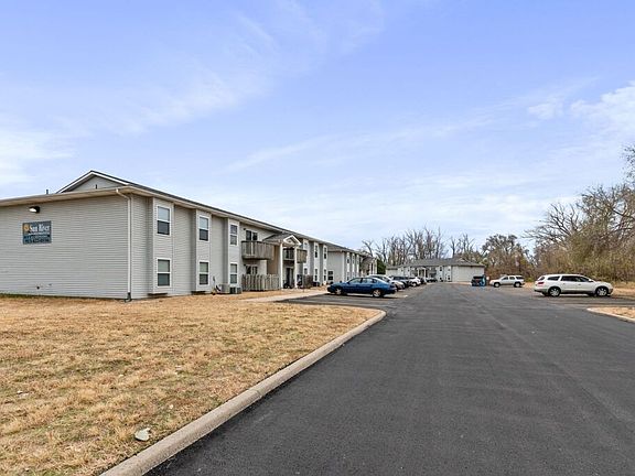 4th image of 402 River Falls Rd #400-G