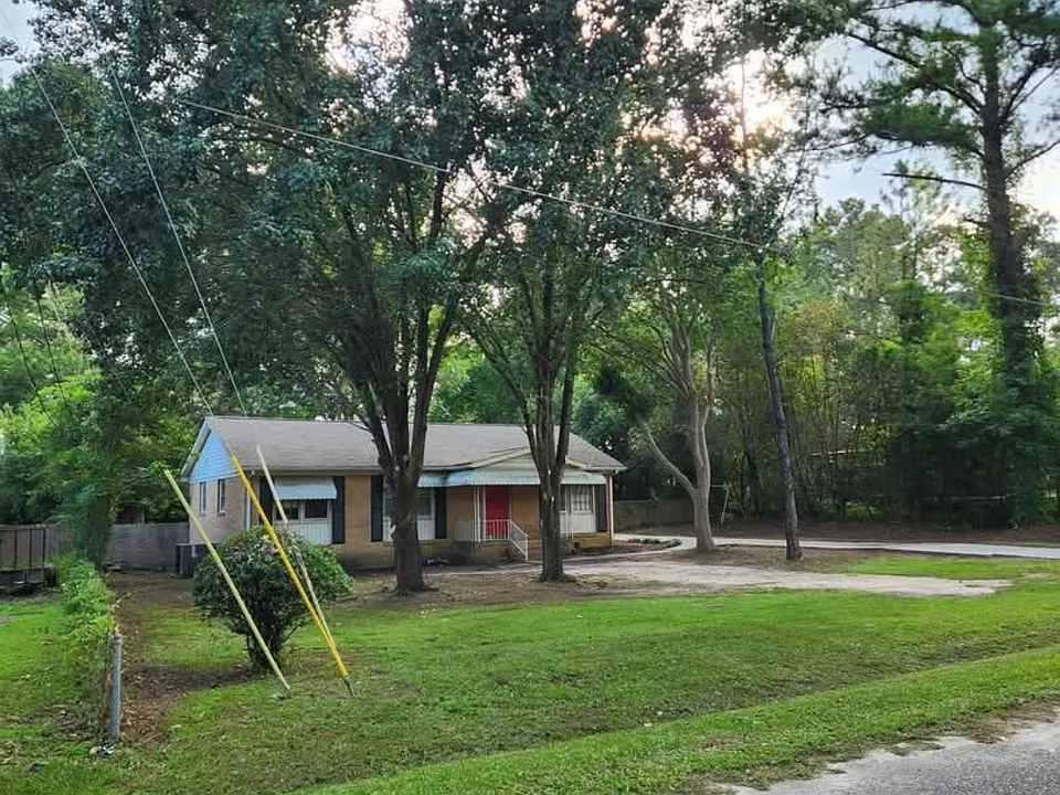 593 Dawn Dr