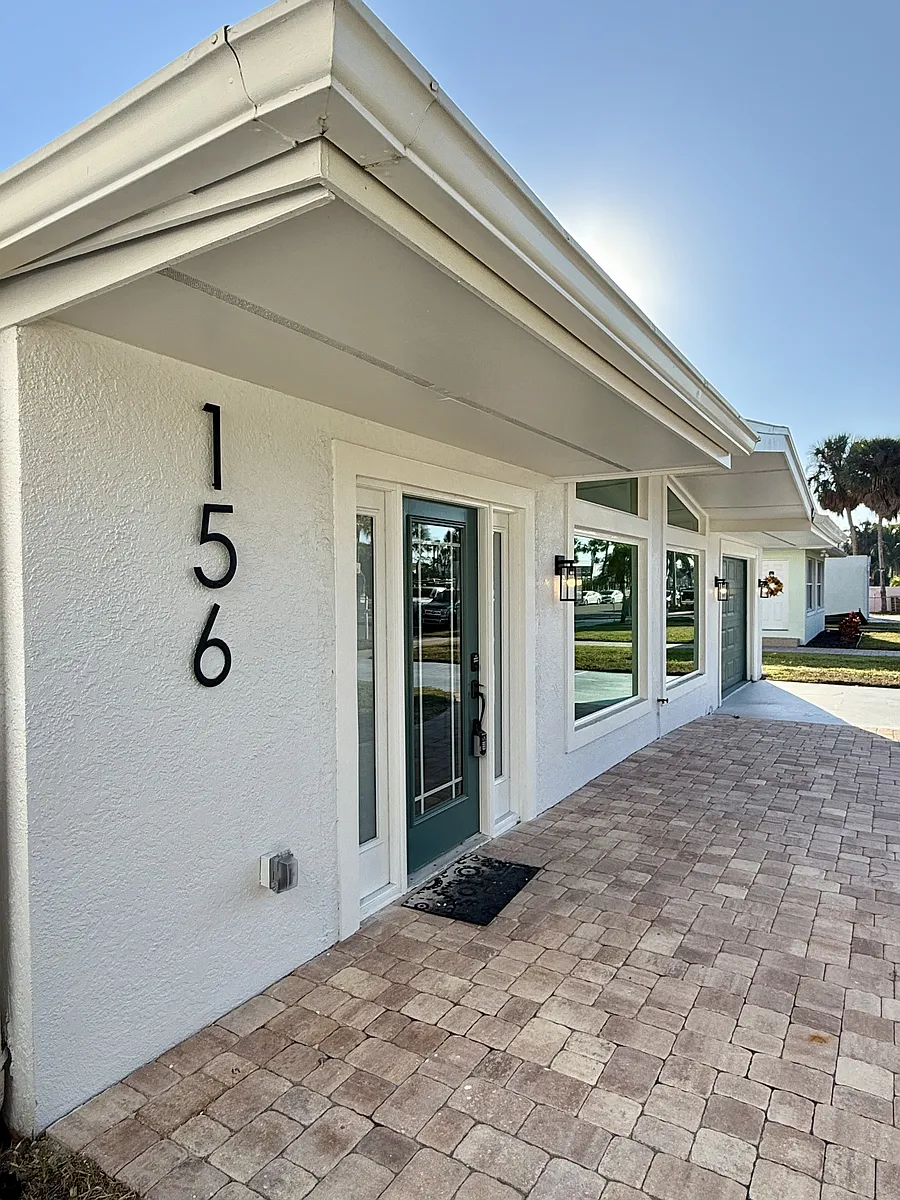 Building Photo - 156 North Dr