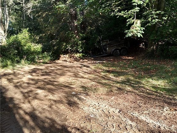 3rd image of 171 E Annas Way