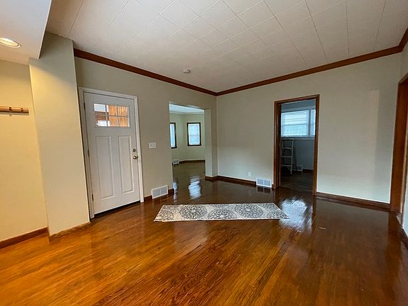 5th image of 743 11th St NW