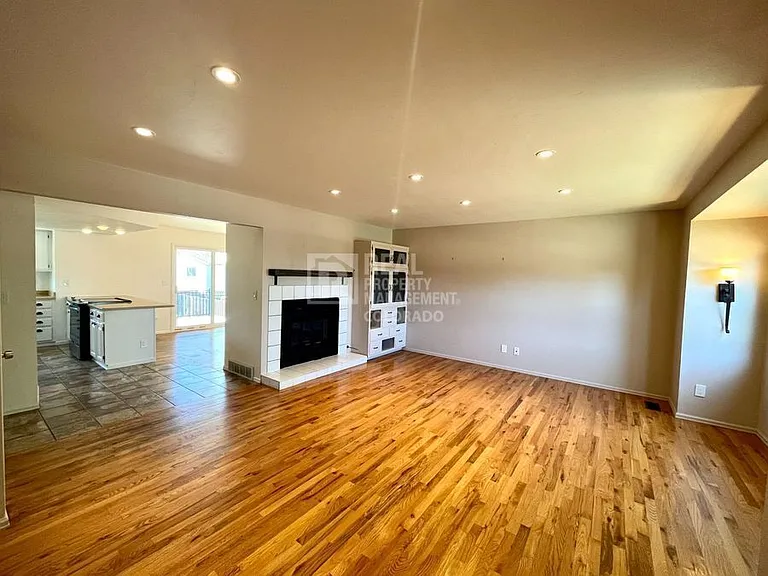 8164 Horizon Dr — Photo 2