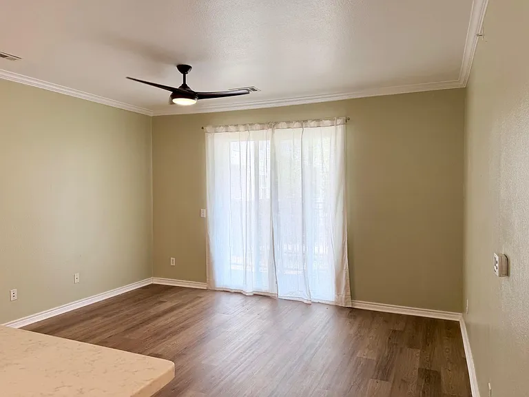 130 River Landing Dr #2107 — Photo 9