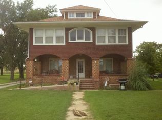 720 S 6th St, Lincoln, KS 67455
