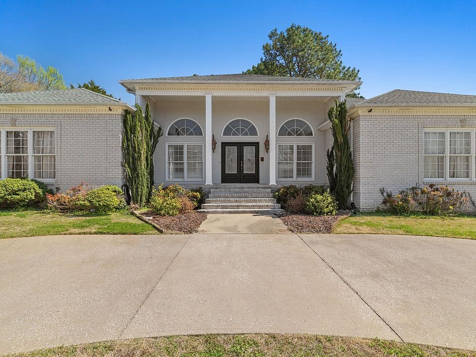 1st image of 102 Creekpoint Rd