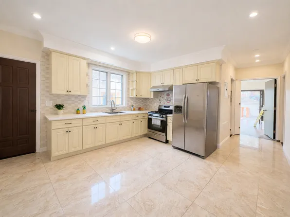 18914 45th Rd Floor 1, Flushing, NY 11358