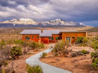 63 S Mountain Rd, Moab, UT 84532