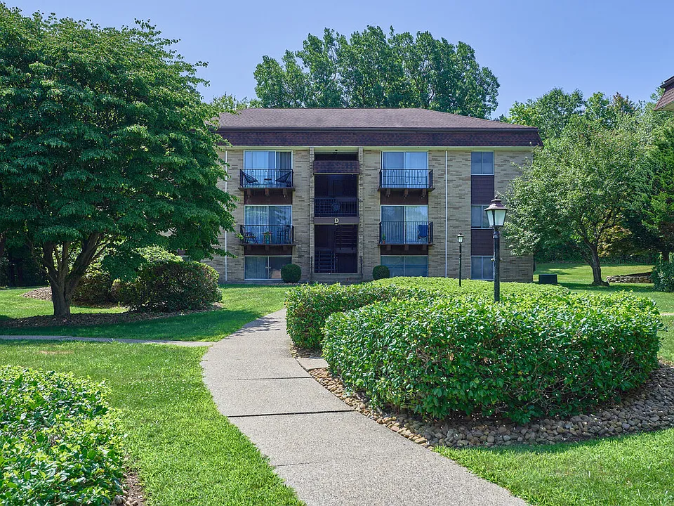 121 Bailey St #D31