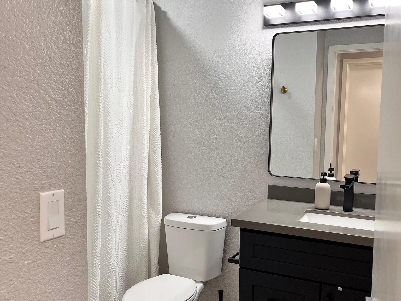 1 bed, 1.0 bath, 1516 sqft, $854 — Photo 4
