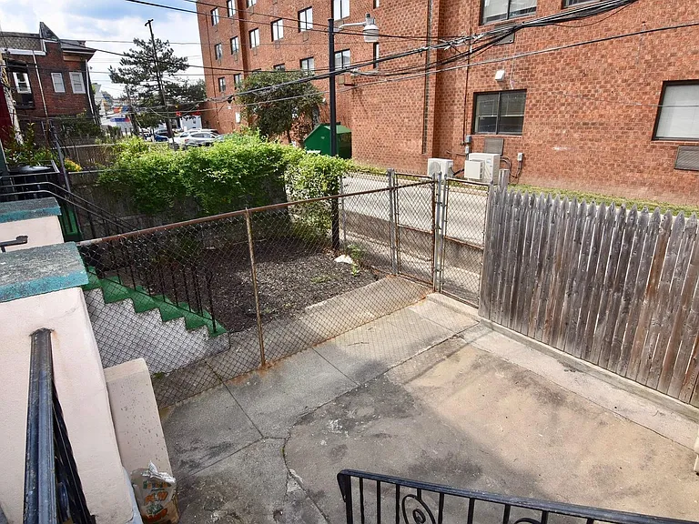 4640 Sansom St #O1 — Photo 37