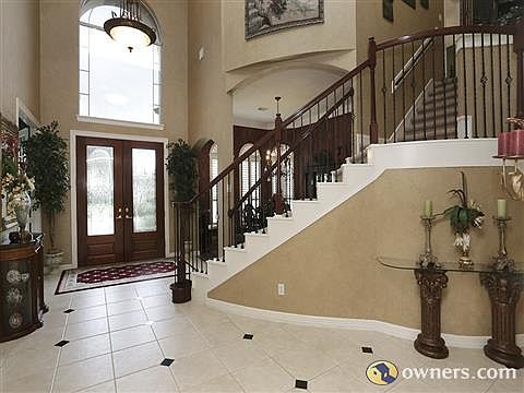 2nd image of 8118 Cranbrook Hollow Ln