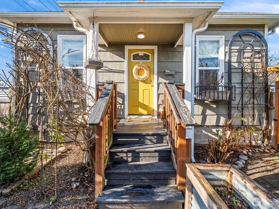 1103 Cogean Avenue, Bremerton, WA 98337