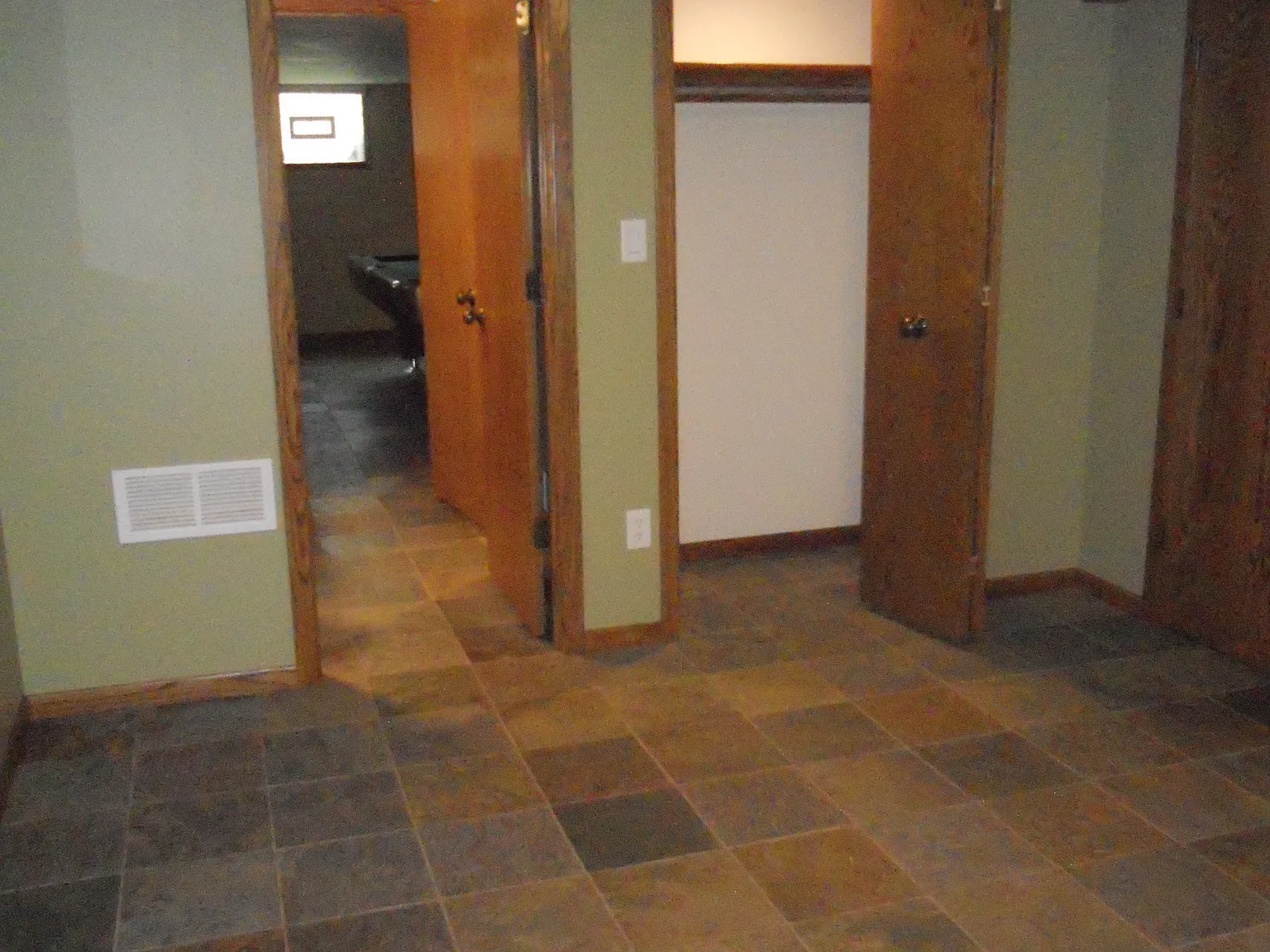 W Glenora Dr, Grove City — Photo 2