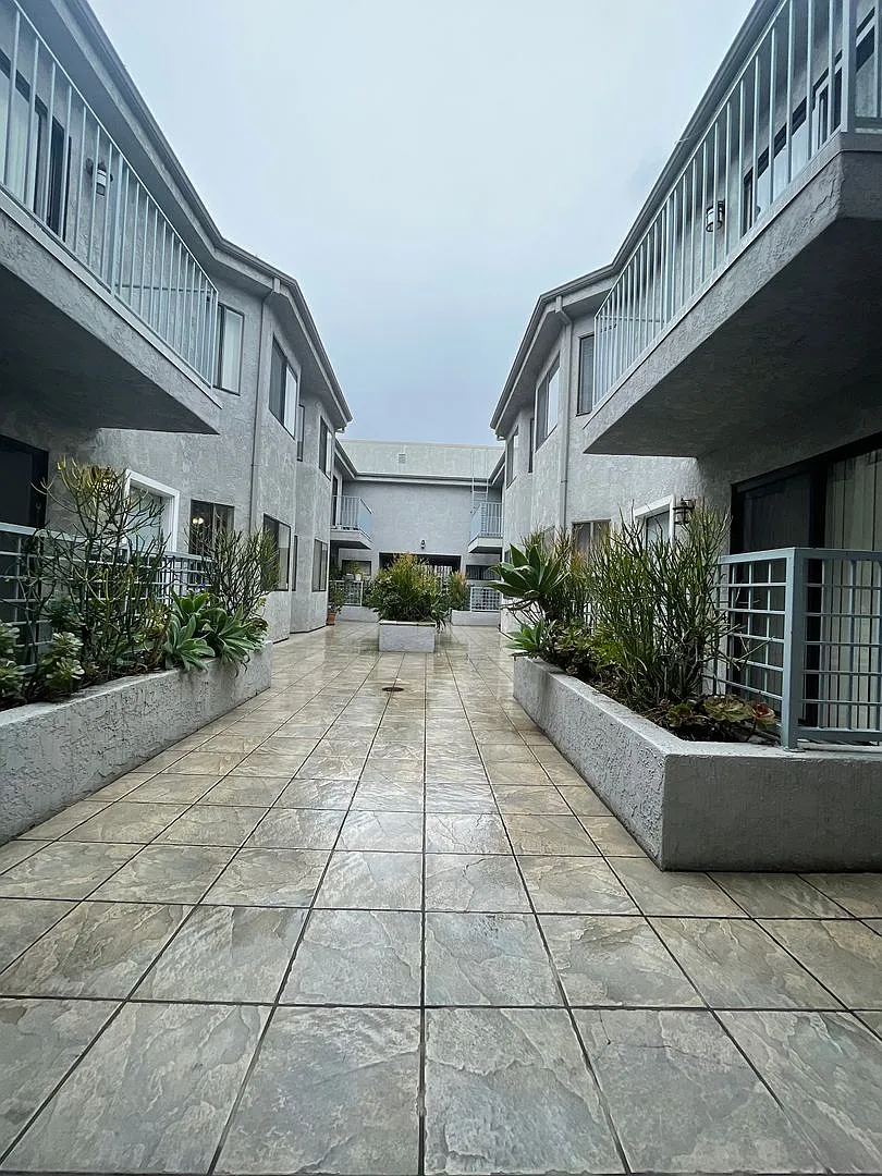 4608 Vista Del Monte — Photo 3