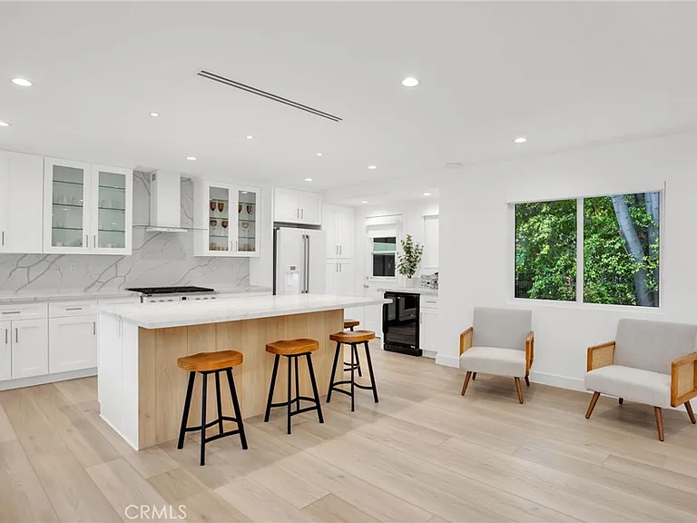 937 Misty Isle Dr — Photo 12