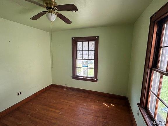 4th image of 5216 Hamilton Ave