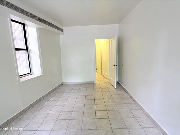 2nd image of 75 W Mosholu Pkwy N APT Stb