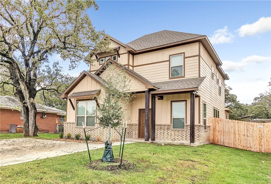 Building Photo - 311 Fairway Dr #A