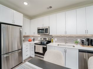 Lyric at Norton Commons Apartments, Prospect, KY 40059