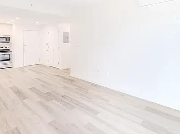 101-19 Rockaway Beach Avenue image 4 of 37