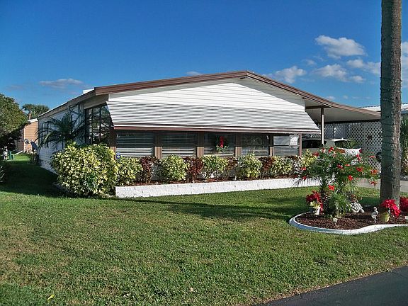 2nd image of 806 Village Dr