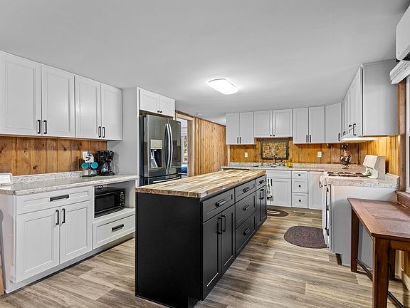 5th image of 5354 E Shore Dr NE