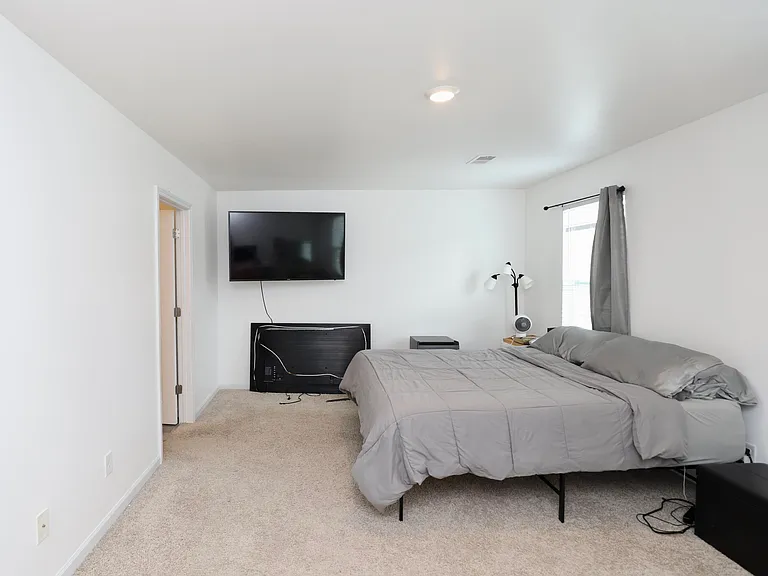 2037 Elmridge Rd — Photo 40